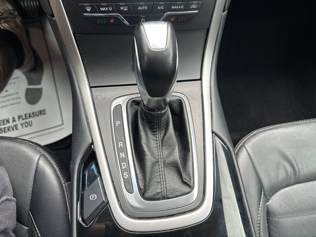 Used 2017 Ford Edge SEL w/ Equipment Group 201A FWD image 20