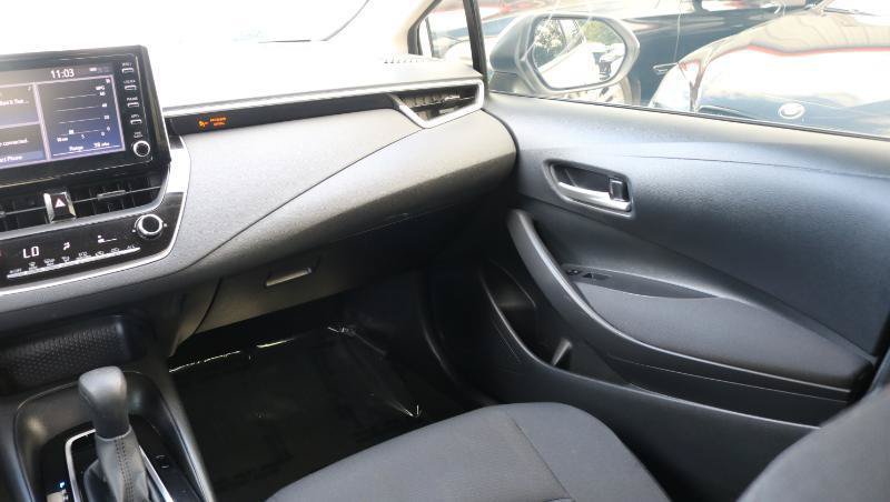 Used 2020 Toyota Corolla LE FWD image 19