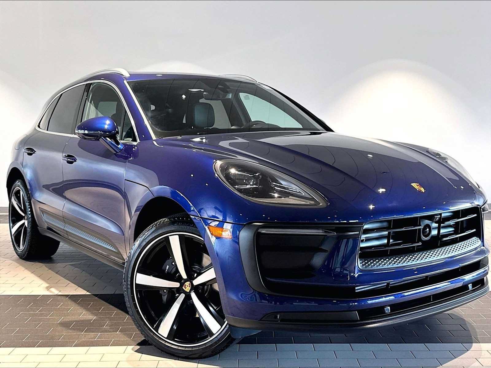 Used 2026 Porsche Macan AWD/4WD image 13