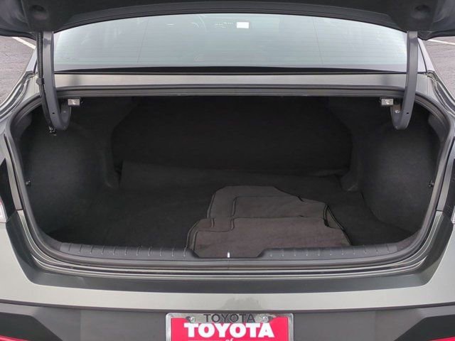 Used 2024 Hyundai Elantra SEL image 16