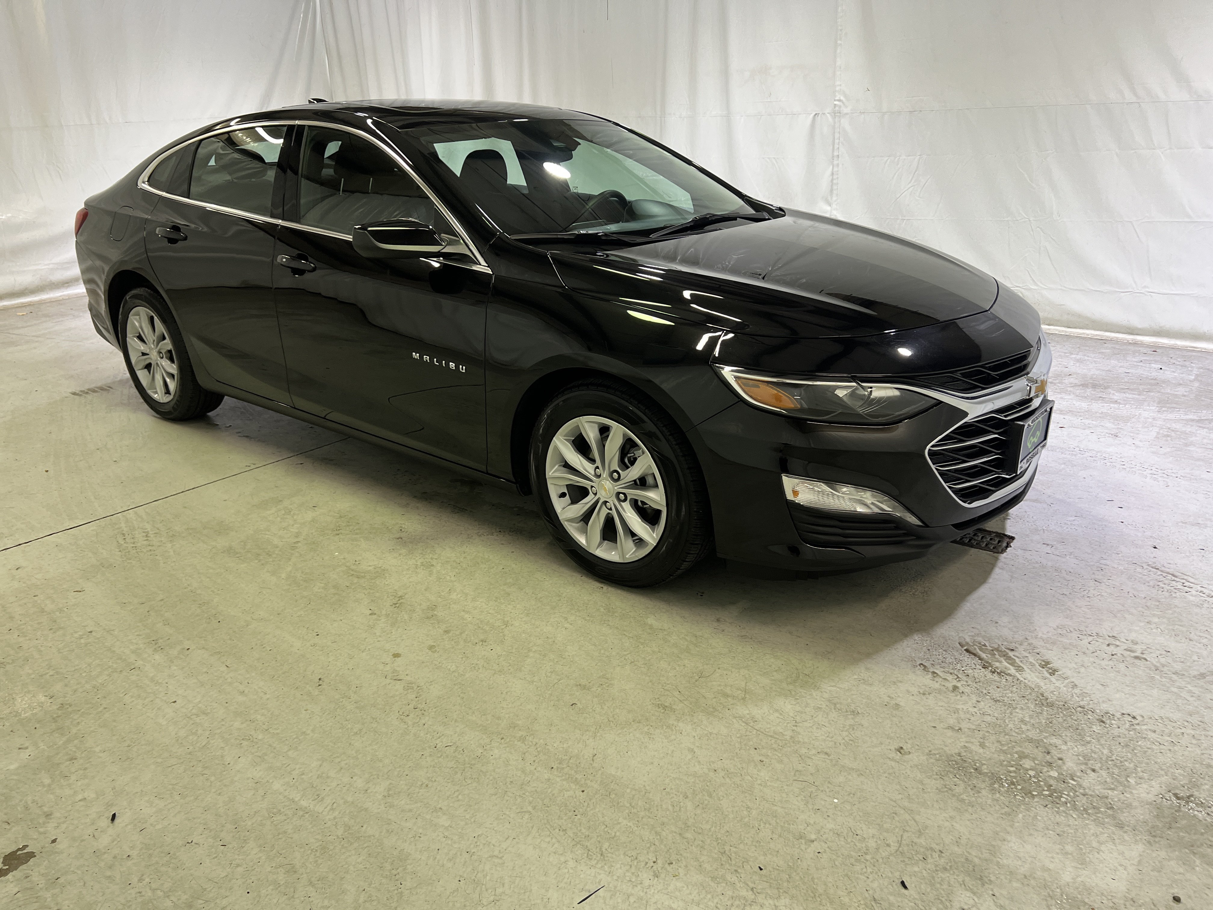 Certified 2024 Chevrolet Malibu LT FWD image 2