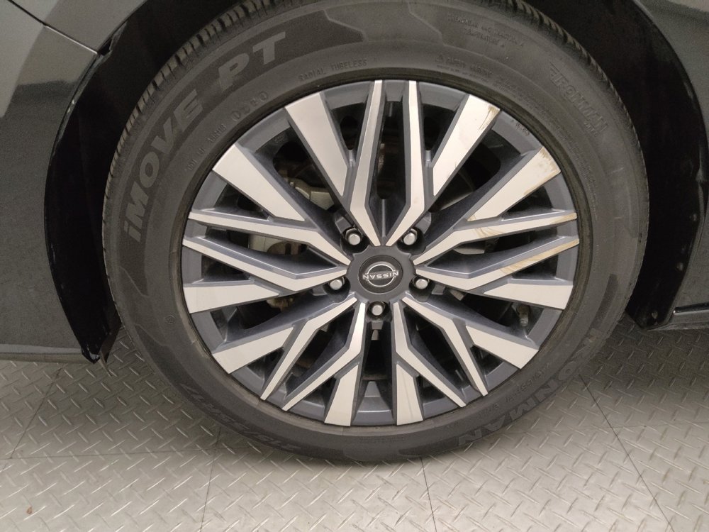 Used 2024 Nissan Altima 2.5 SV image 31