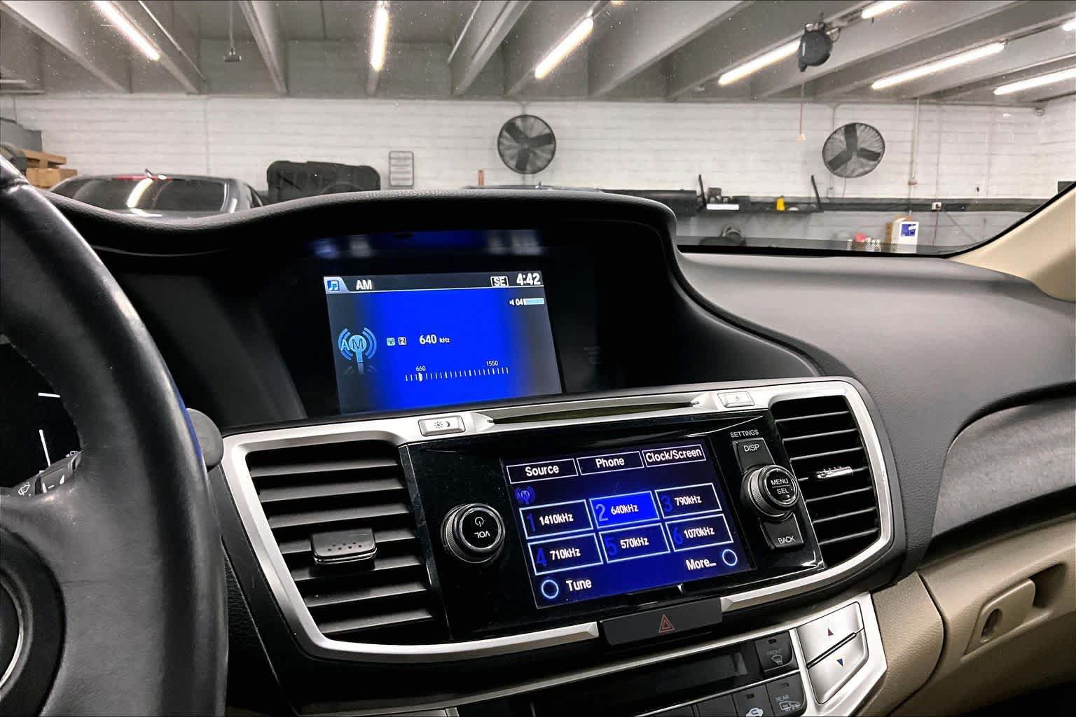Used 2013 Honda Accord EX-L image 34