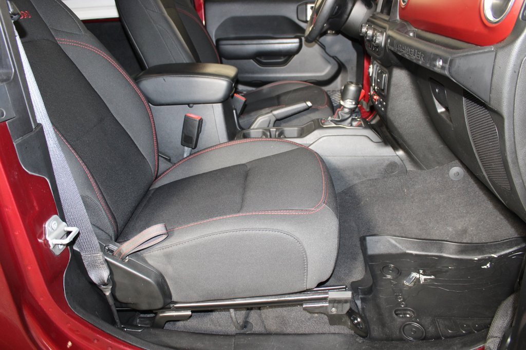 Used 2021 Jeep Wrangler Rubicon image 12