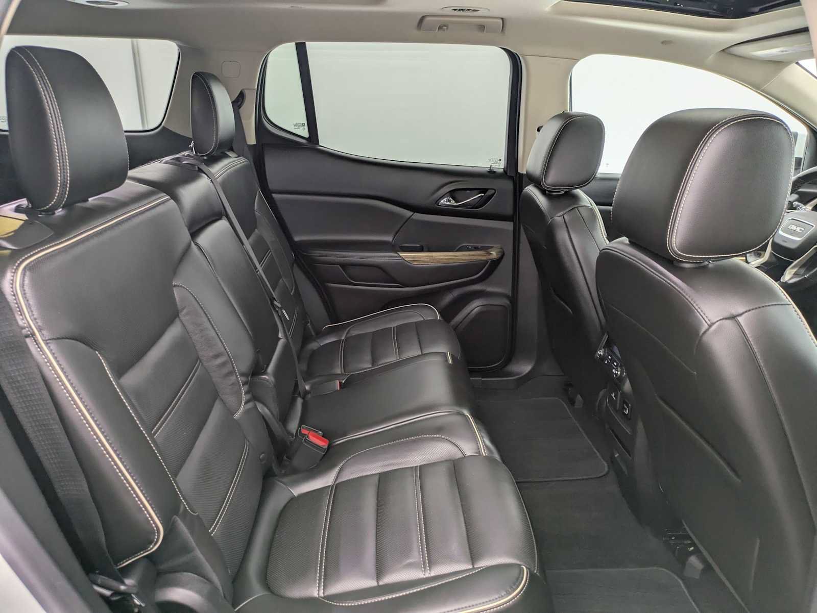 Used 2017 GMC Acadia Denali w/ Technology Package AWD/4WD image 22