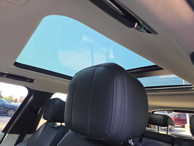 Used 2023 Land Rover Range Rover SE AWD/4WD image 9