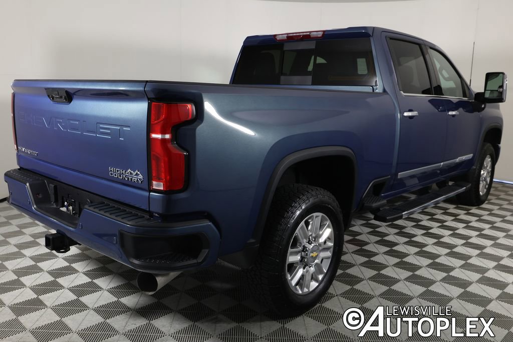 Used 2025 Chevrolet Silverado 2500 High Country w/ High Country Premium Package AWD/4WD image 5
