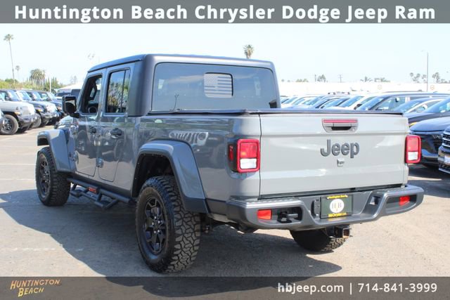Used 2021 Jeep Gladiator Willys image 3