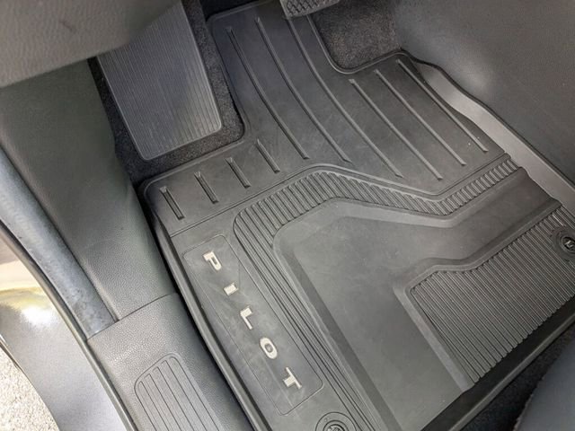 Certified 2025 Honda Pilot Touring image 33