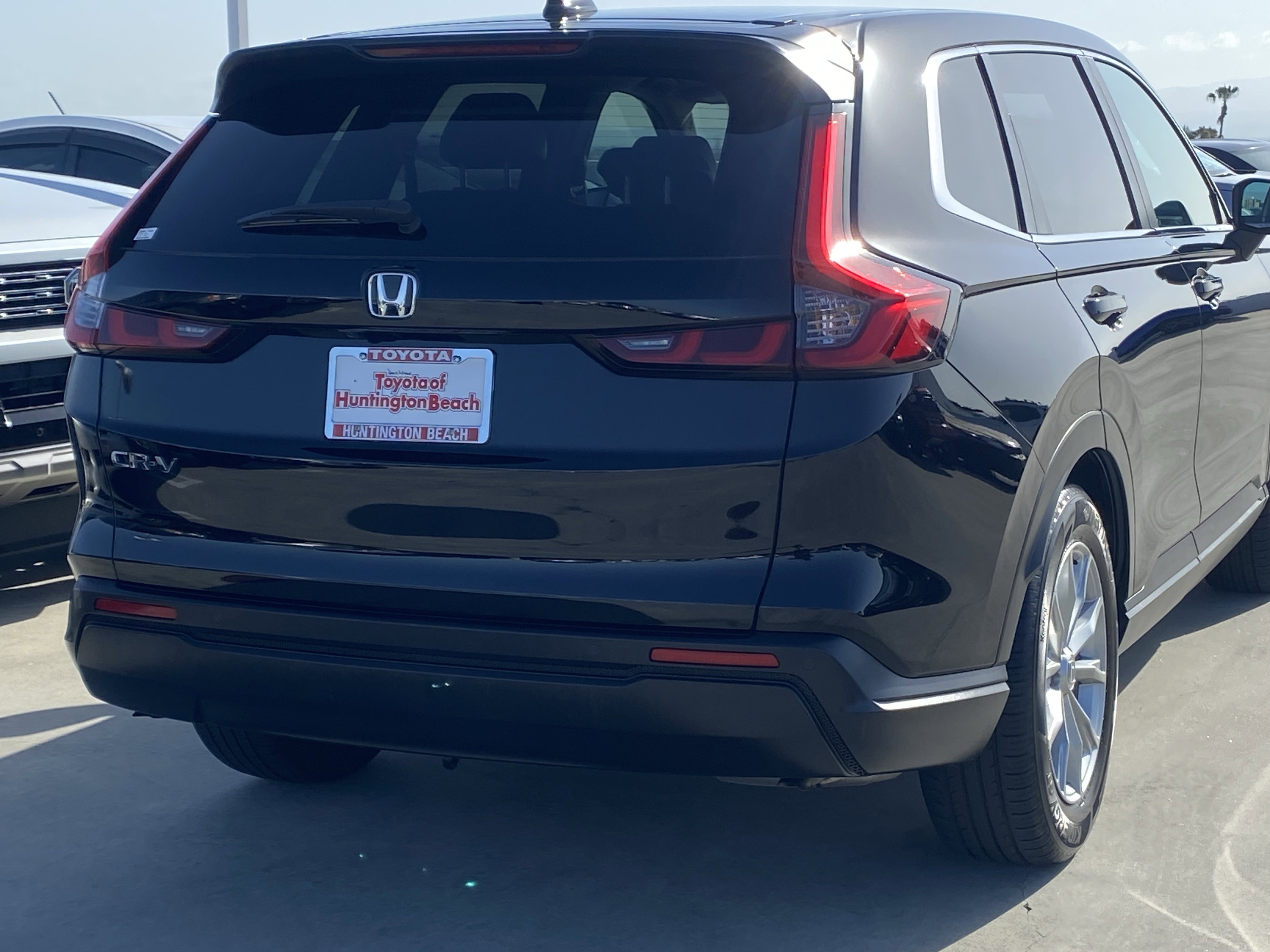 Used 2025 Honda CR-V EX-L image 4