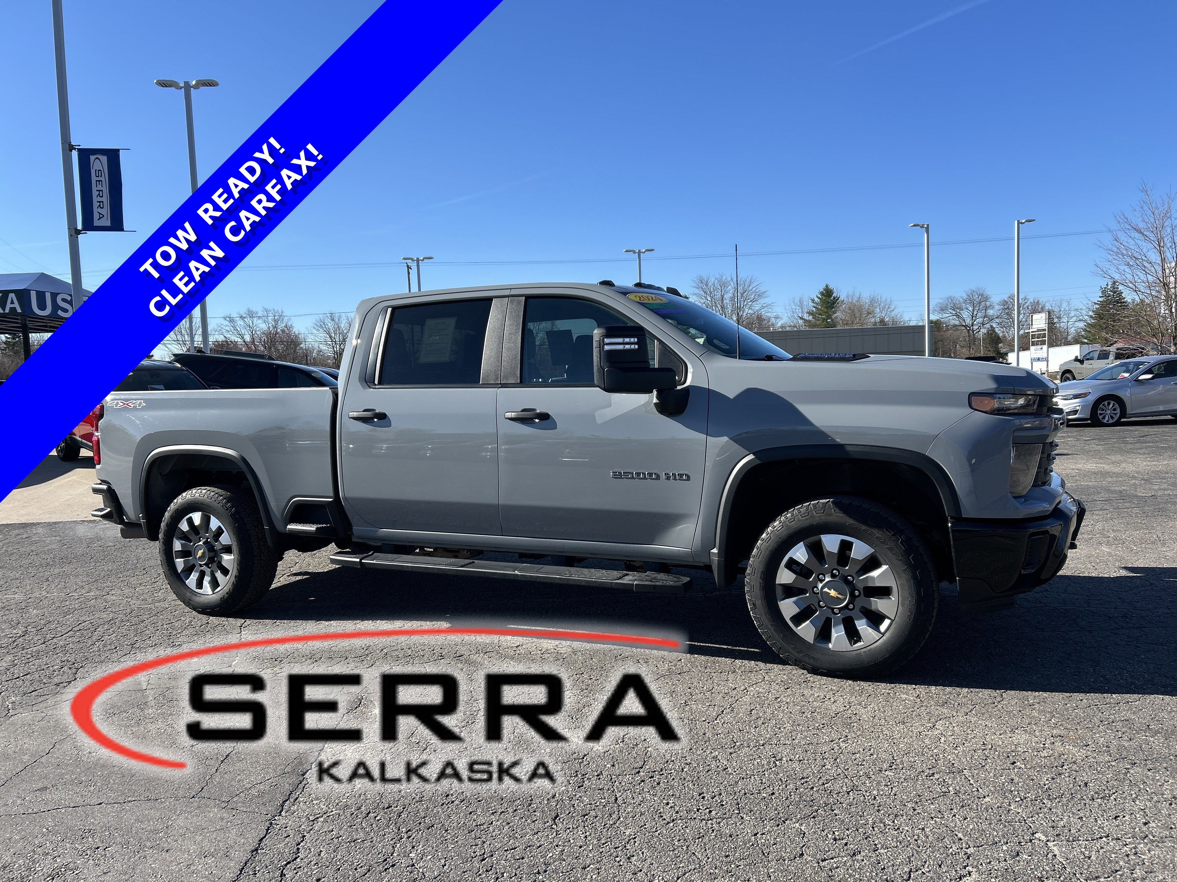 Used 2024 Chevrolet Silverado 2500 Custom w/ Custom Value Package AWD/4WD image 1