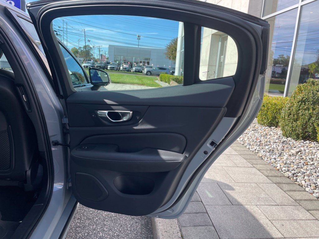 Certified 2024 Volvo S60 B5 Plus w/ Climate Package AWD/4WD image 13