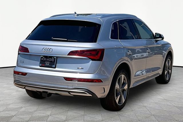 Used 2023 Audi Q5 Premium Plus w/ Premium Plus Package AWD/4WD image 2