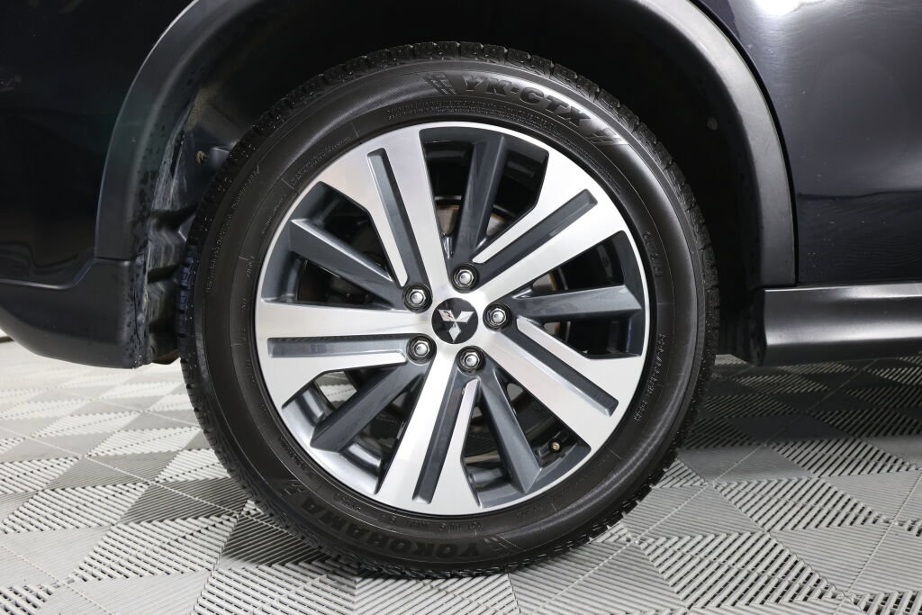 Used 2021 Mitsubishi Outlander Sport SE FWD image 7