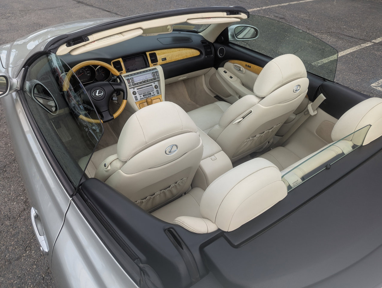 Used 2005 Lexus SC 430 Convertible image 35