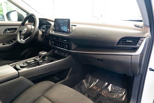 Used 2023 Nissan Rogue S AWD/4WD image 28