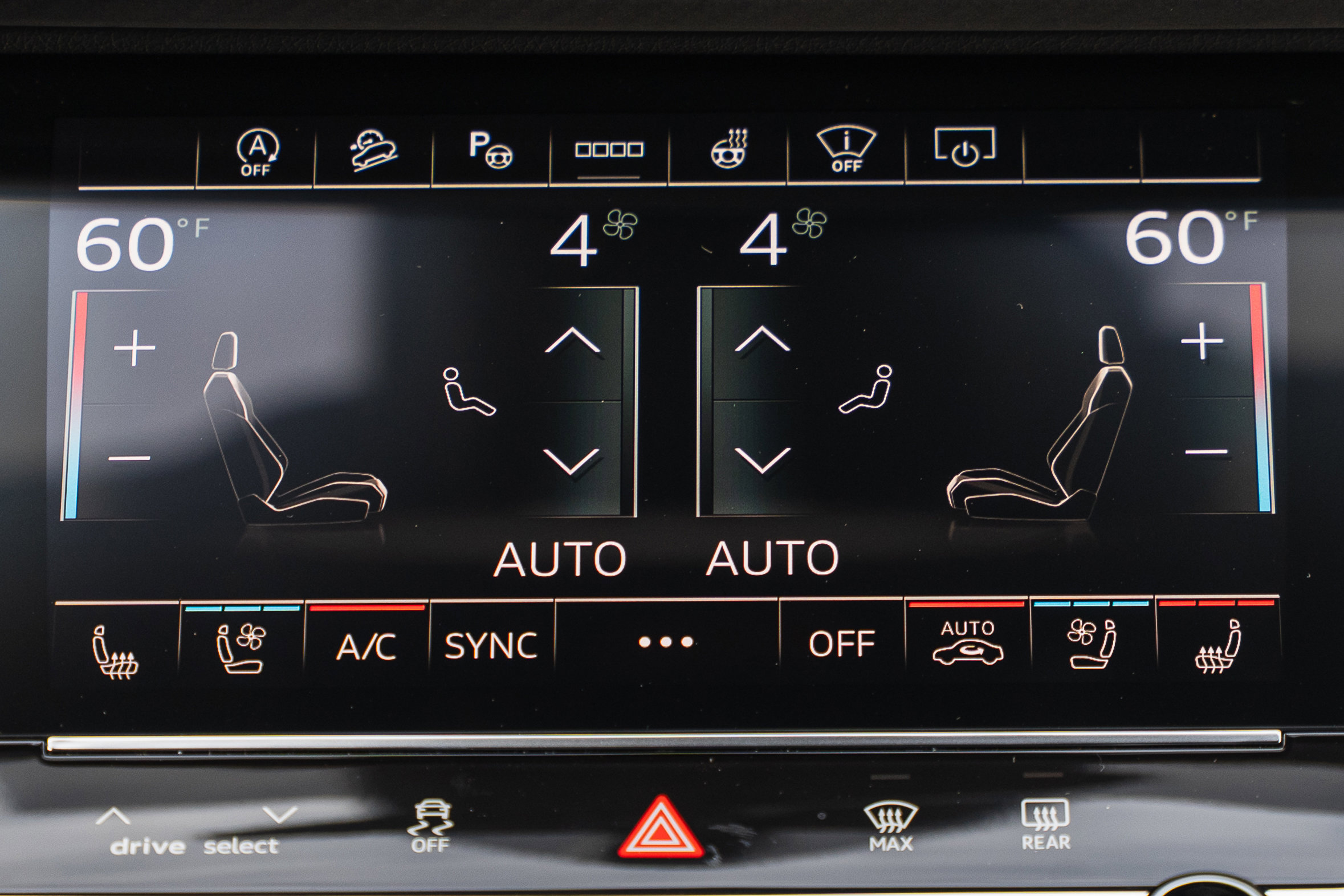 New 2026 Audi SQ7 Prestige image 12