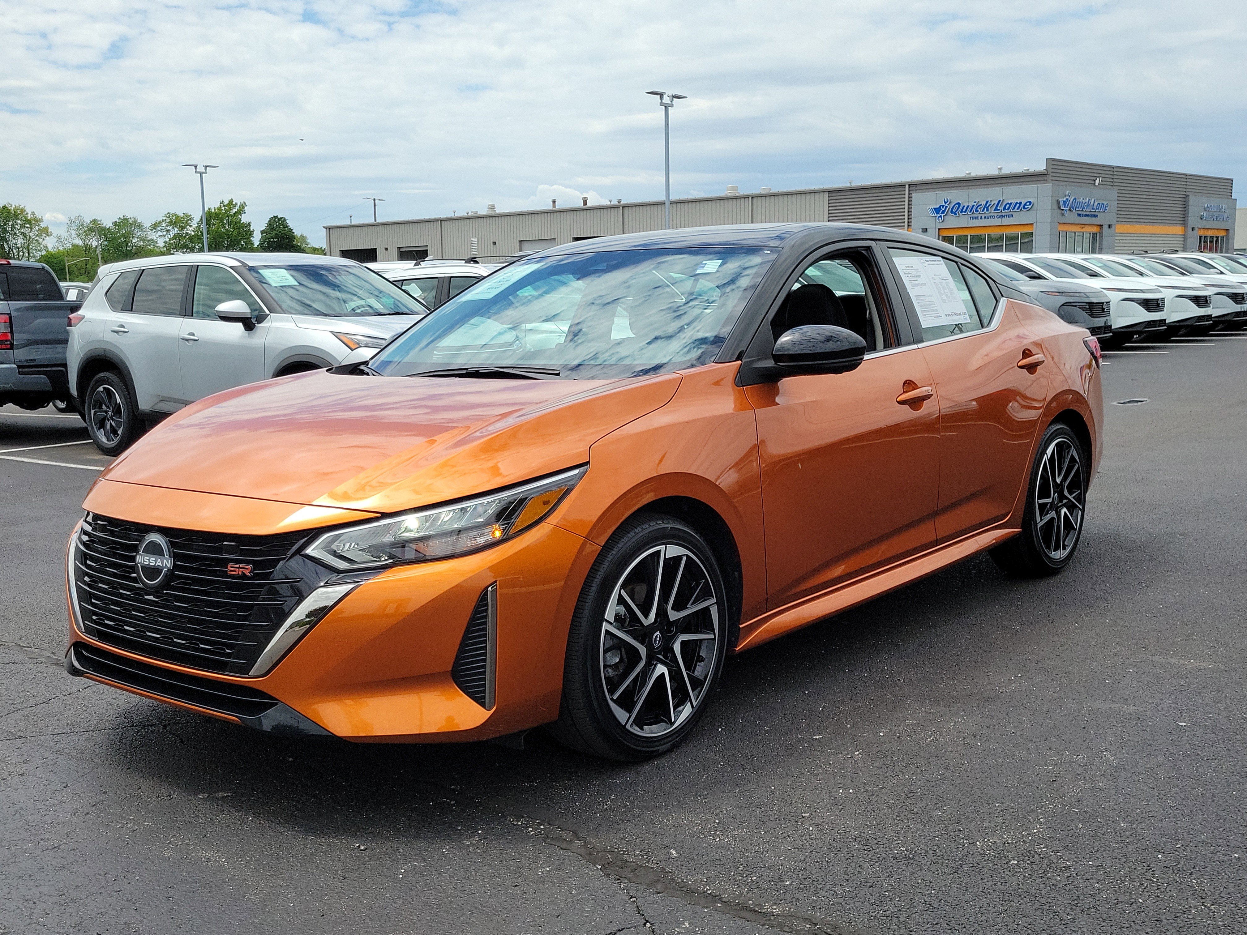 Certified 2025 Nissan Sentra SR w/ SR Premium Package FWD image 2