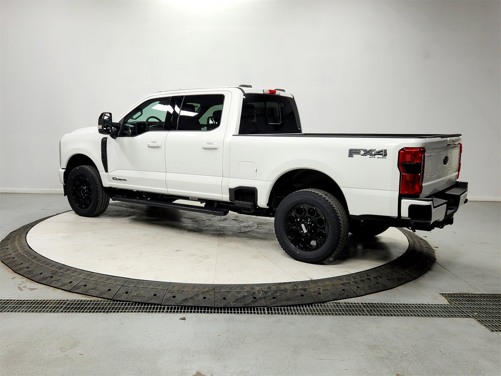 New 2026 Ford F350 Lariat w/ Black Appearance Package image 5