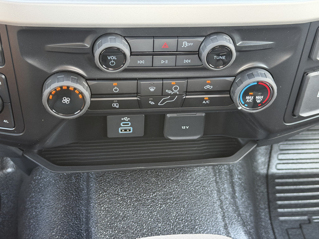 New 2027 Ford F250 XL w/ STX Appearance Package AWD/4WD image 15