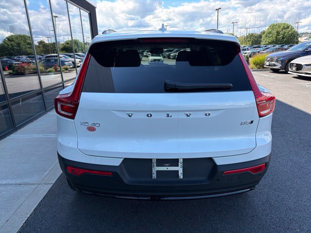 New 2026 Volvo XC40 B5 Ultra w/ Protection Package Premier AWD/4WD image 4