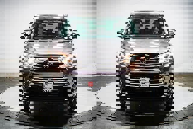 Certified 2019 Toyota Highlander XLE image 7