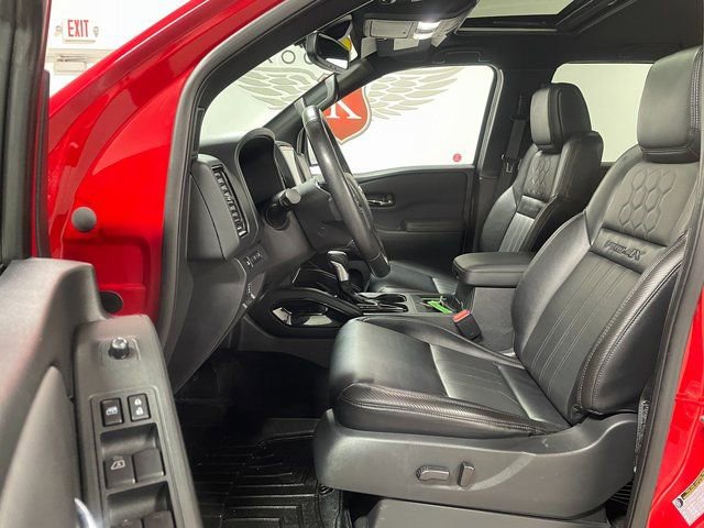 Used 2022 Nissan Frontier PRO-4X image 11