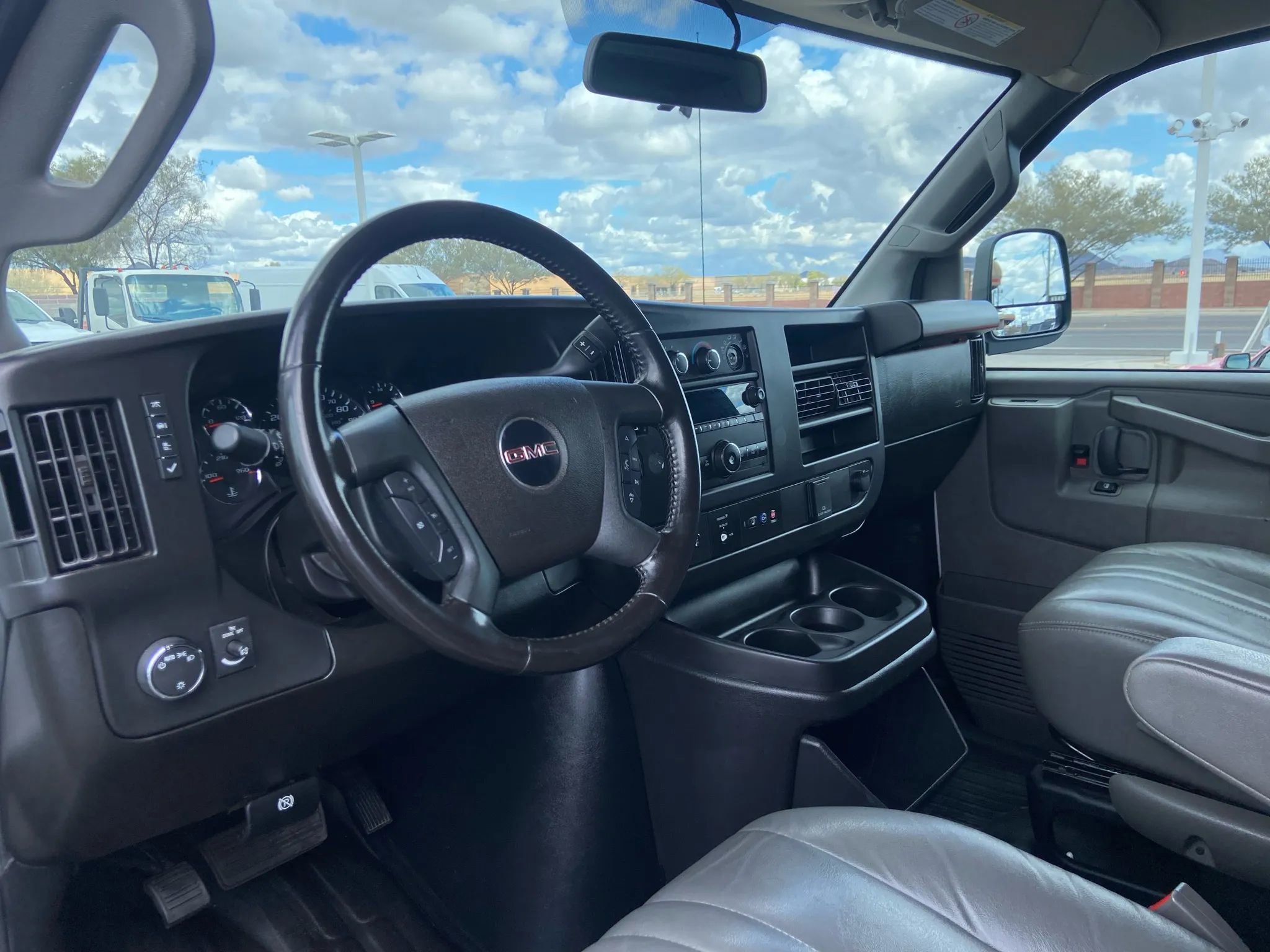 Used 2023 GMC Savana 2500 Extended w/ Driver Convenience Package image 11