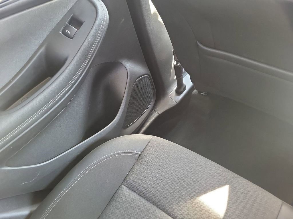 Certified 2020 Buick Encore GX Select w/ Experience Buick Package image 15