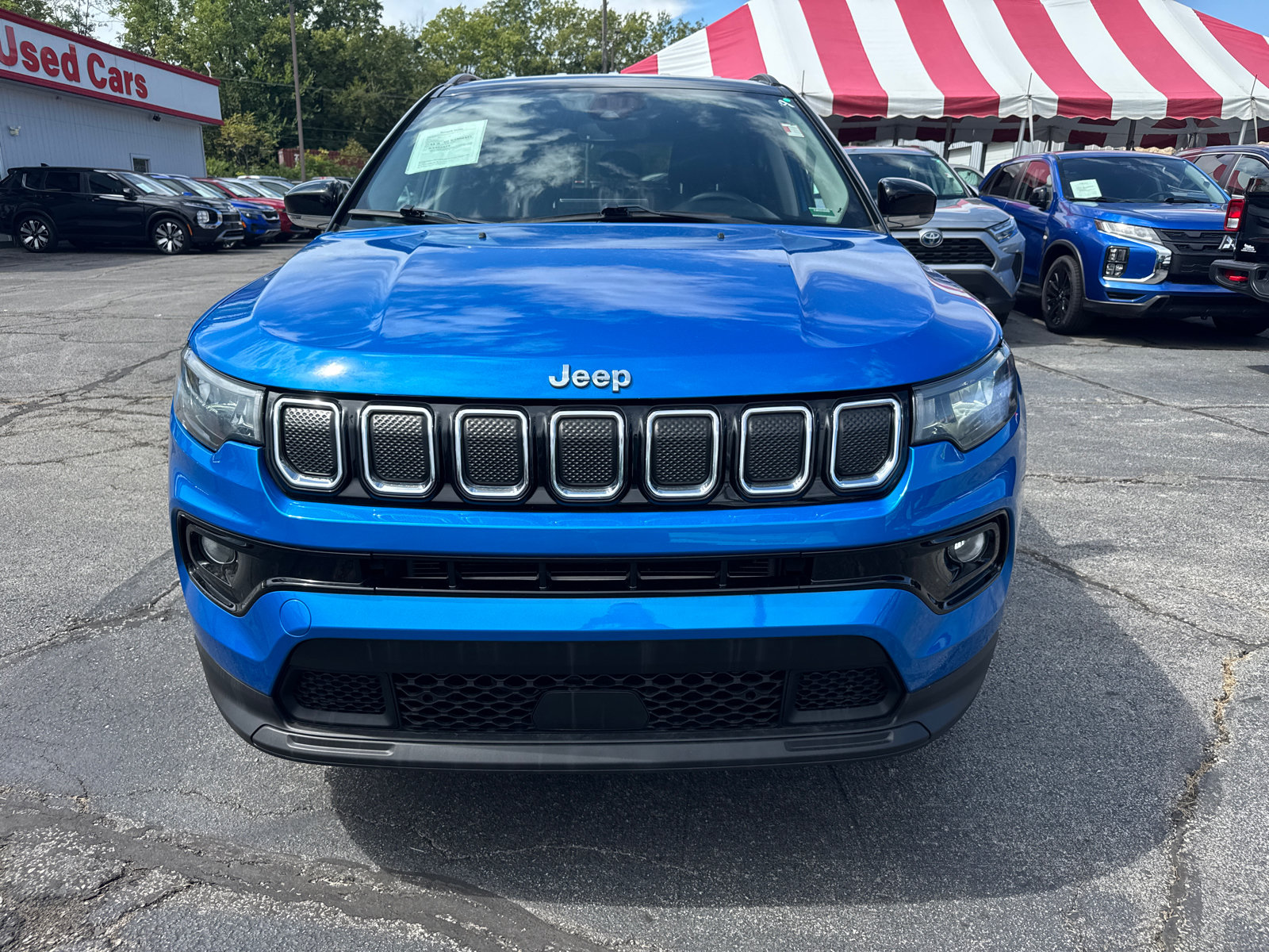 Used 2022 Jeep Compass Limited AWD/4WD image 2