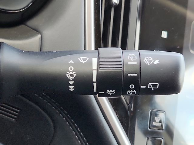 Certified 2025 Subaru Outback Premium AWD/4WD image 21