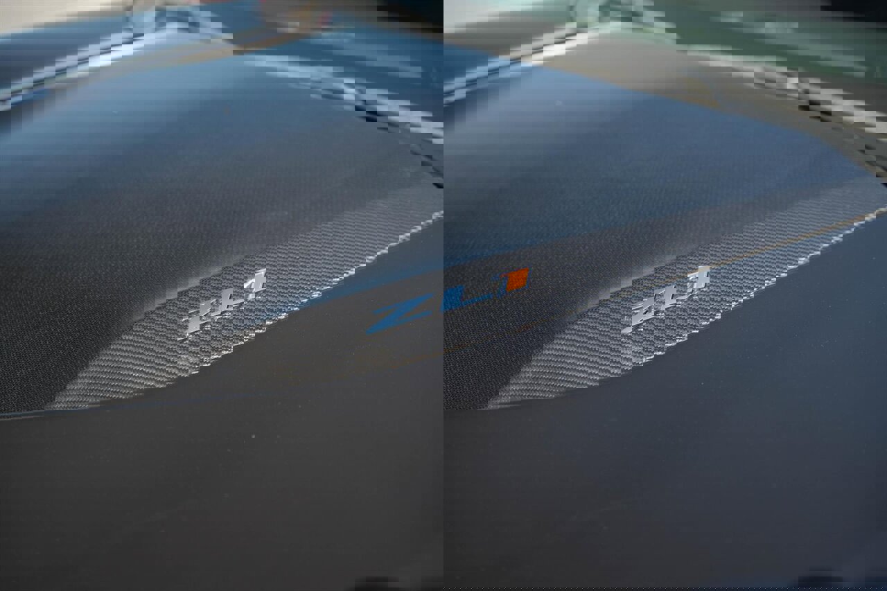 Used 2018 Chevrolet Camaro ZL1 image 10