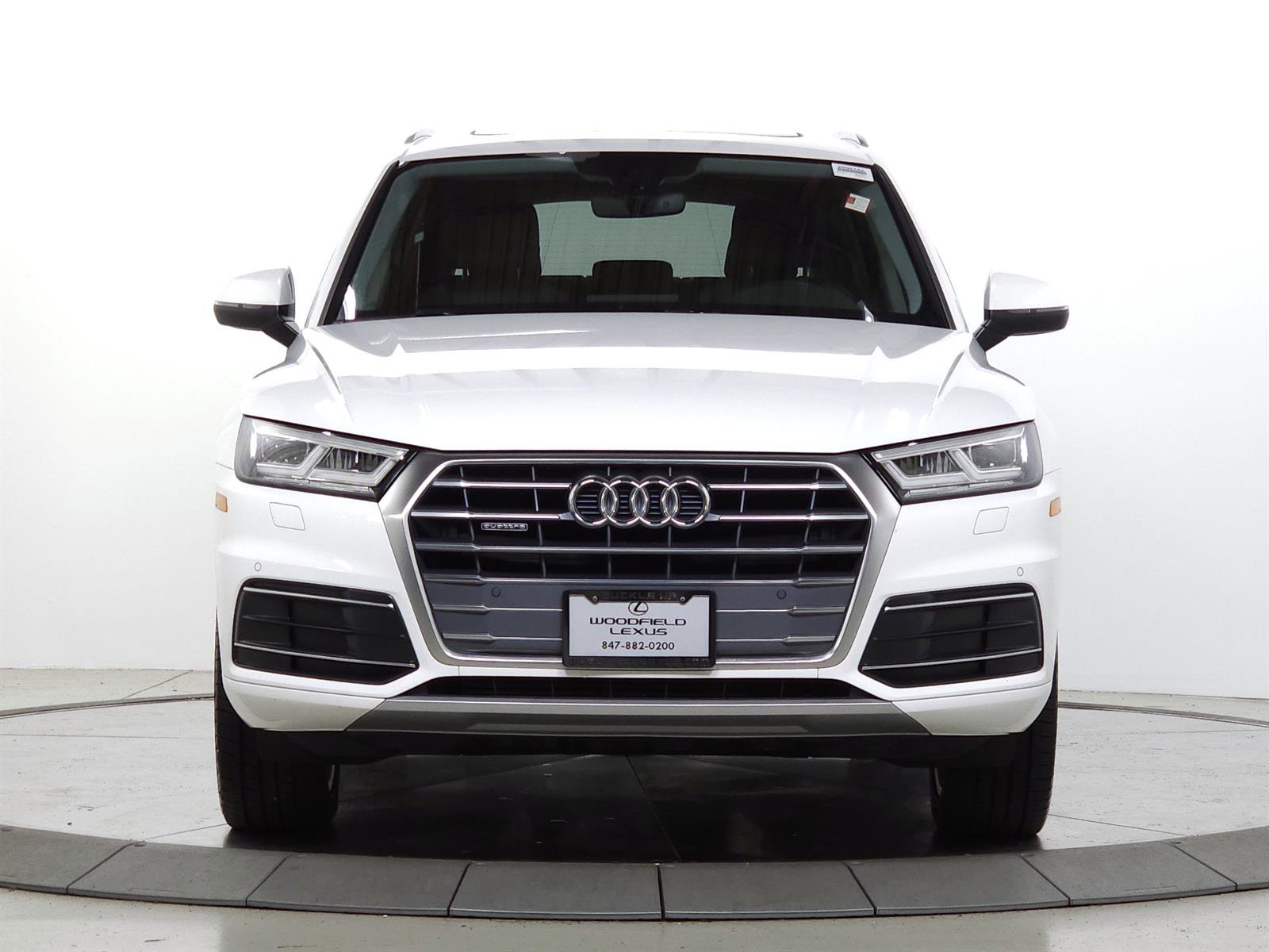 Used 2018 Audi Q5 2.0T Premium Plus w/ Premium Plus Package AWD/4WD image 2