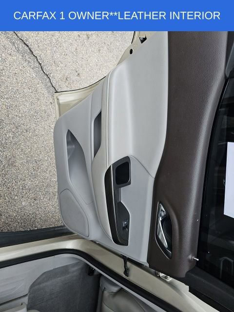 Used 2017 GMC Acadia SLT image 25