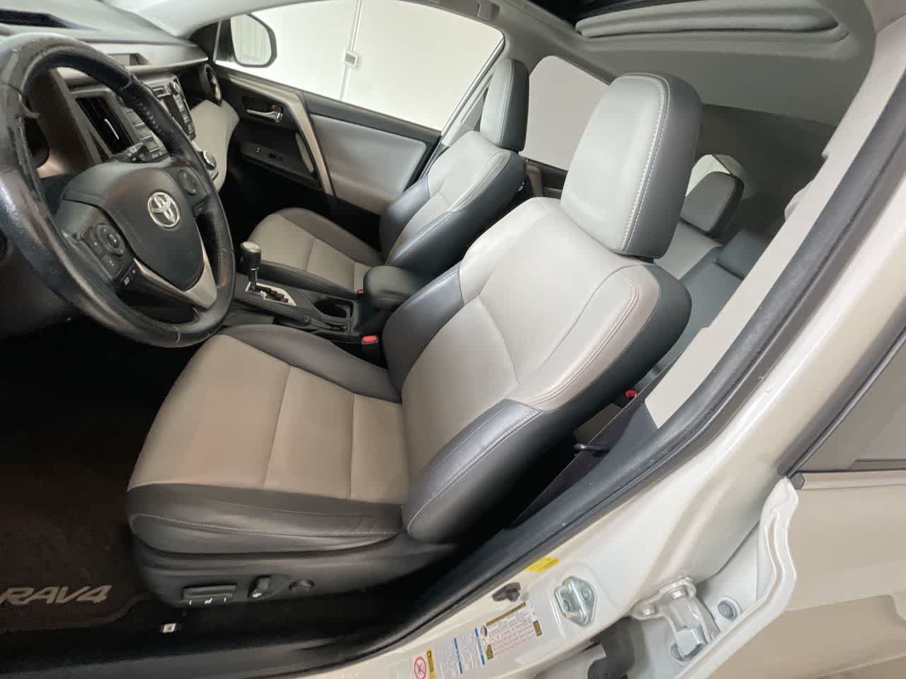 Used 2015 Toyota RAV4 Limited AWD/4WD image 11