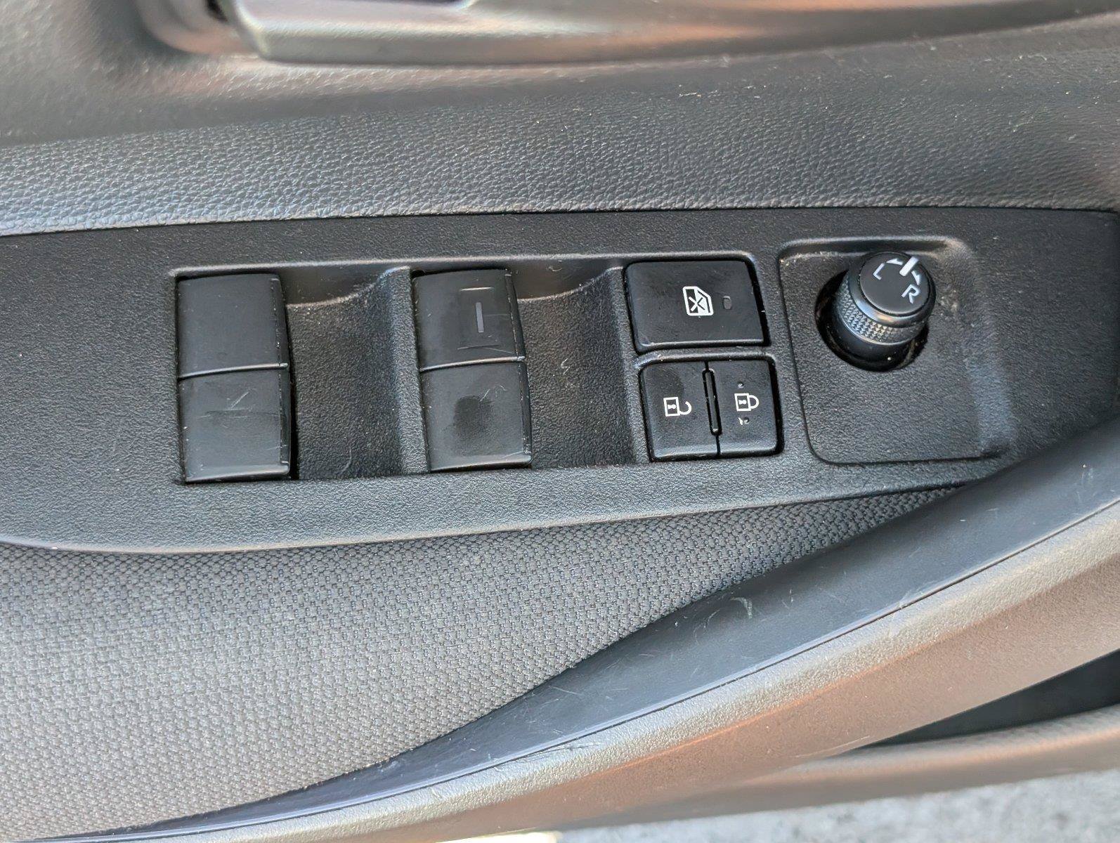 Used 2025 Toyota Corolla LE FWD image 19