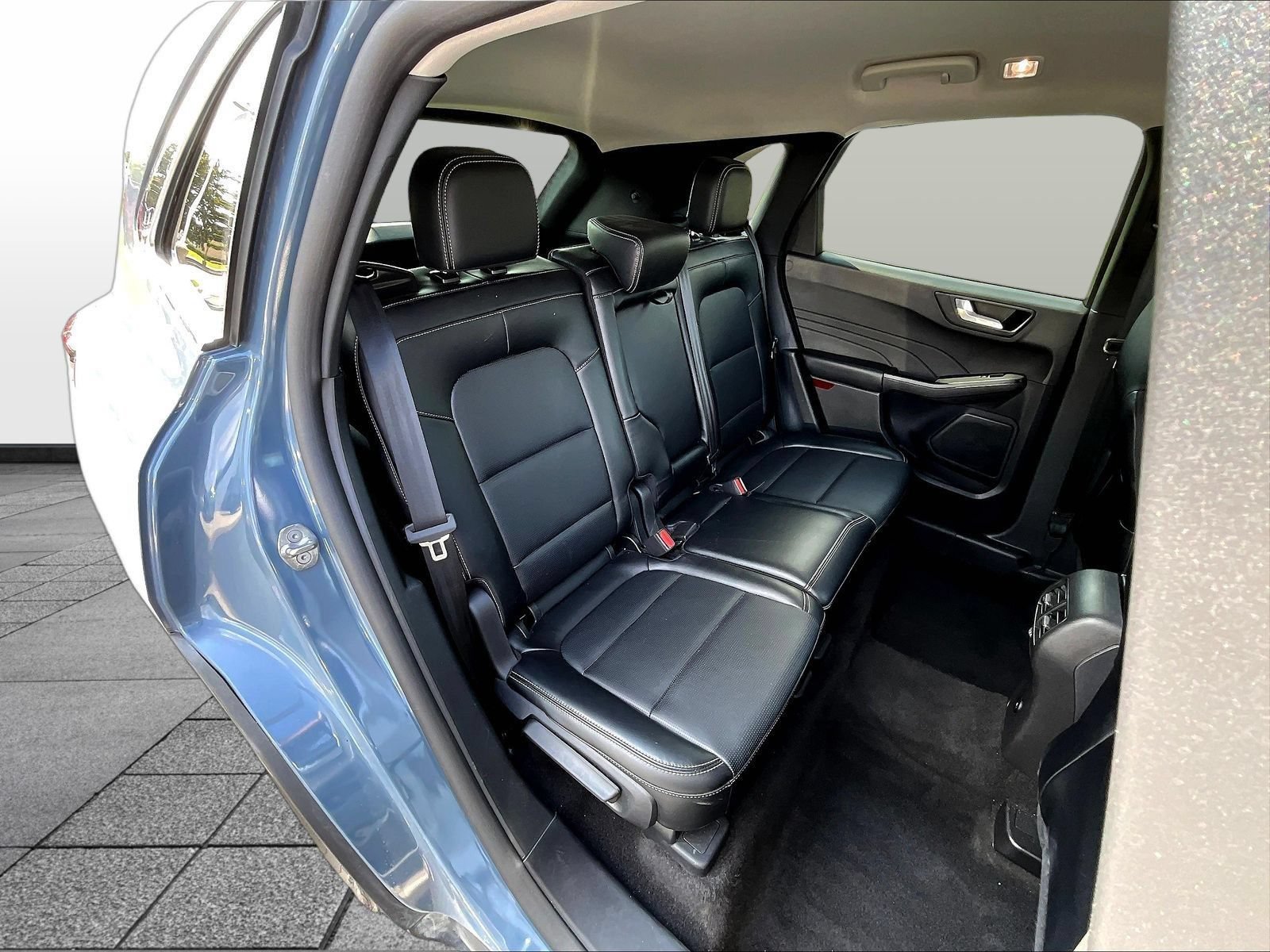Used 2025 Ford Escape Platinum AWD/4WD image 28