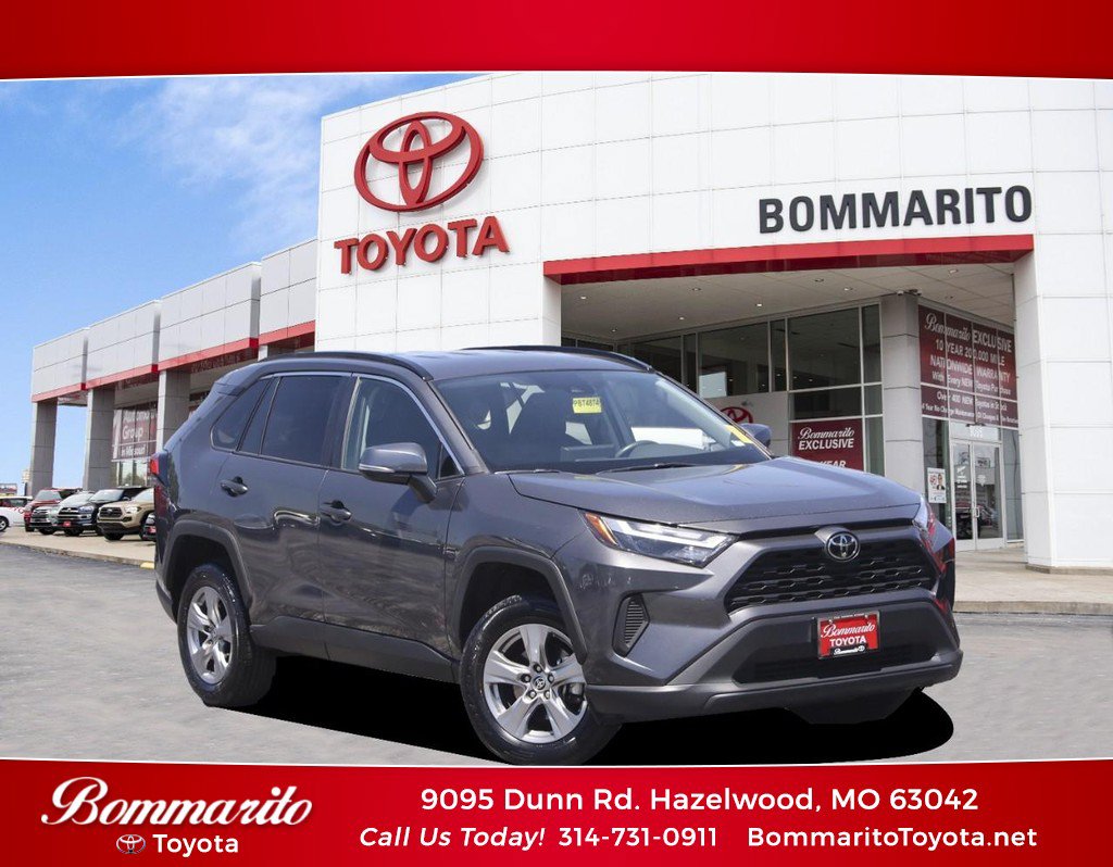 Used 2025 Toyota RAV4 XLE w/ Weather Package AWD/4WD image 1