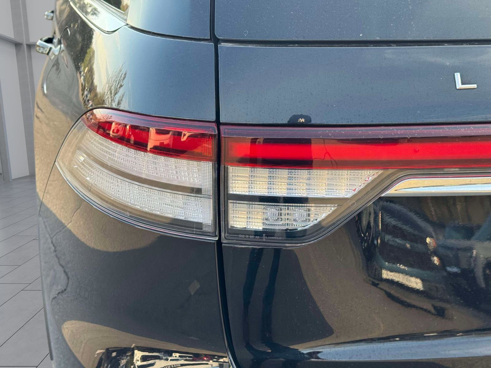 Used 2023 Lincoln Aviator AWD w/ Elements Package image 10