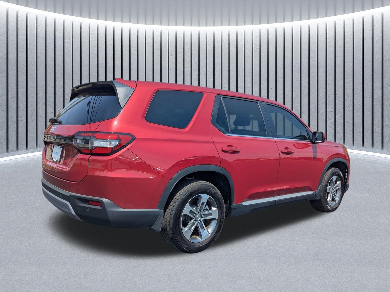Certified 2025 Honda Pilot EX-L image 5