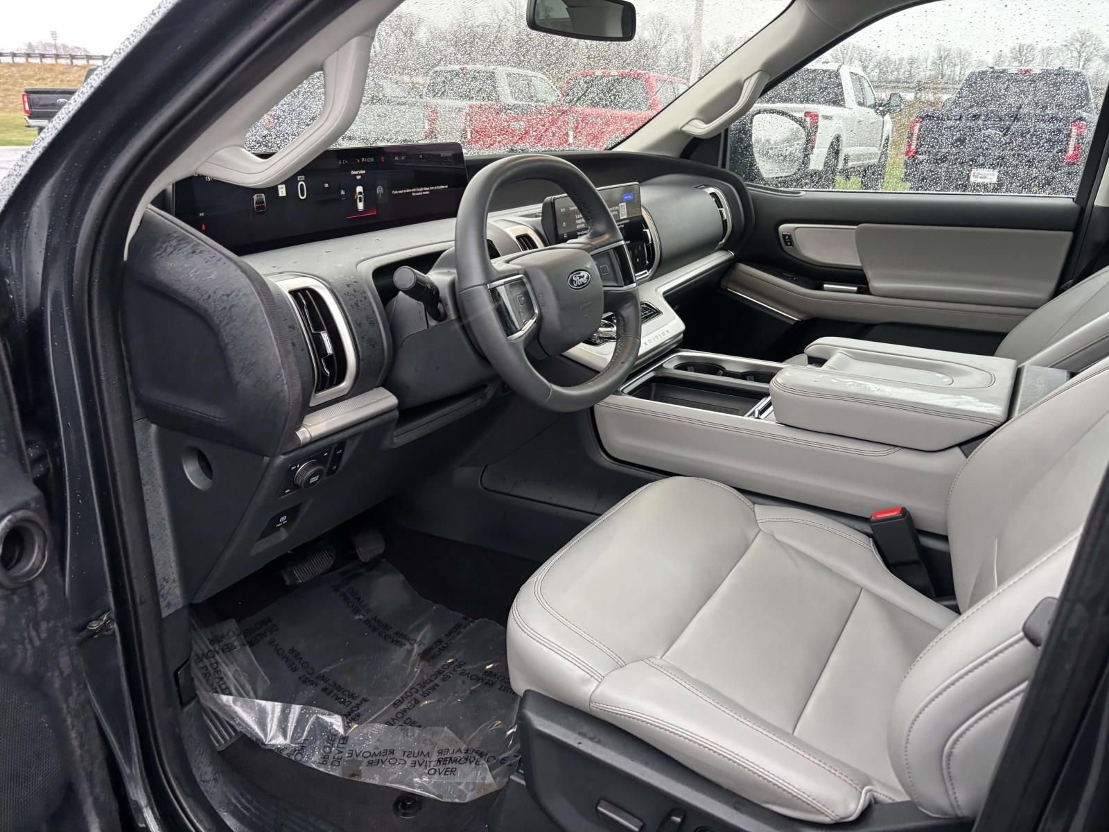 Used 2025 Ford Expedition Max Active image 24