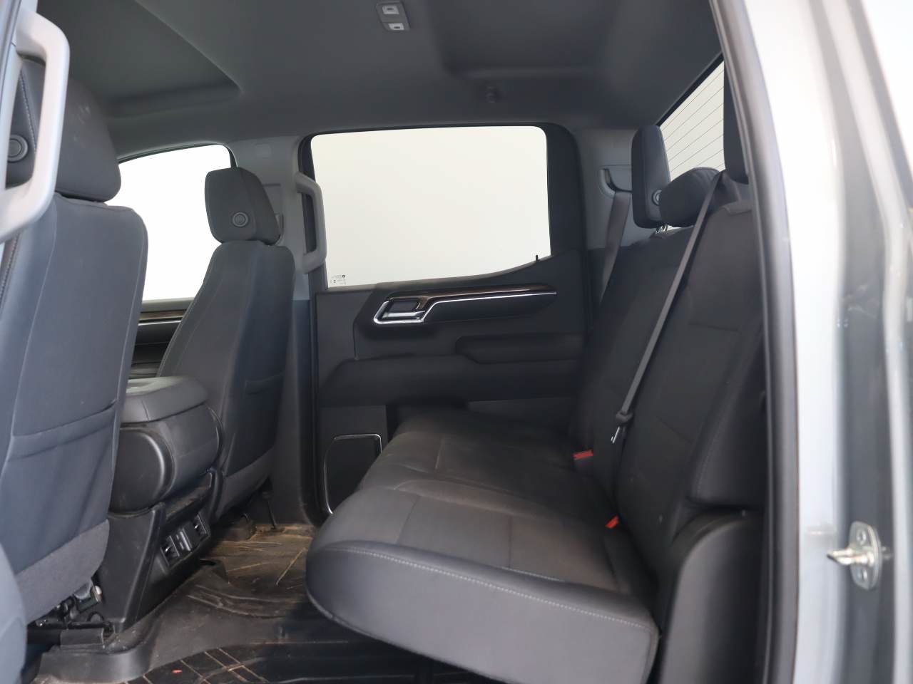 Certified 2026 Chevrolet Silverado 1500 RST w/ RST Select Package AWD/4WD image 16
