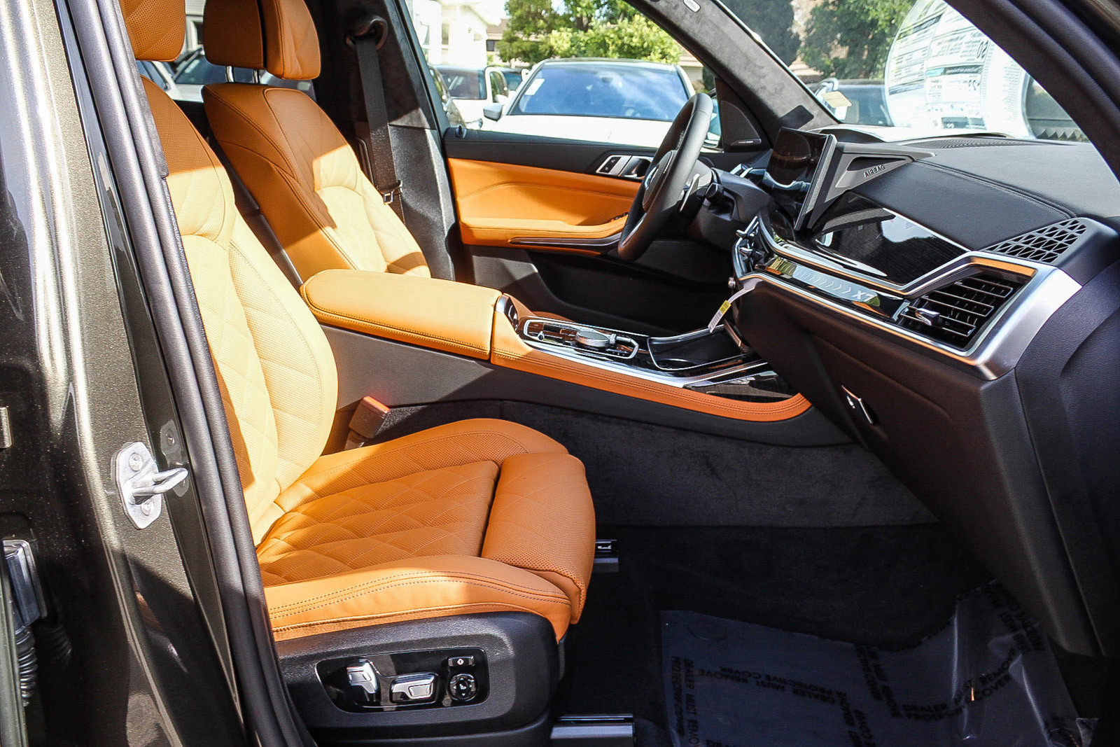 New 2026 BMW X7 xDrive40i w/ M Sport Package image 16