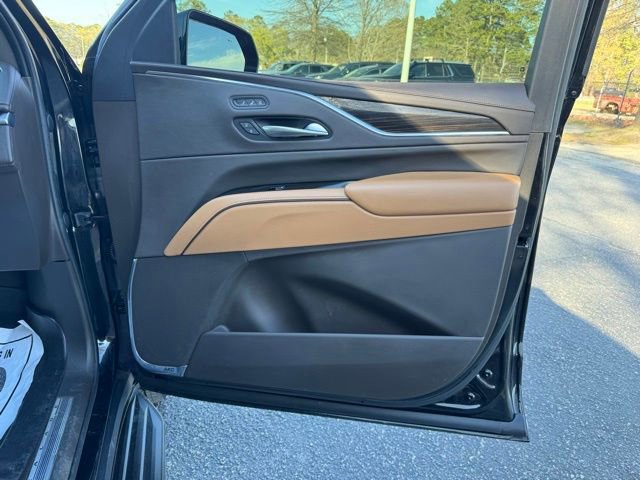 Used 2021 Cadillac Escalade Premium Luxury image 10