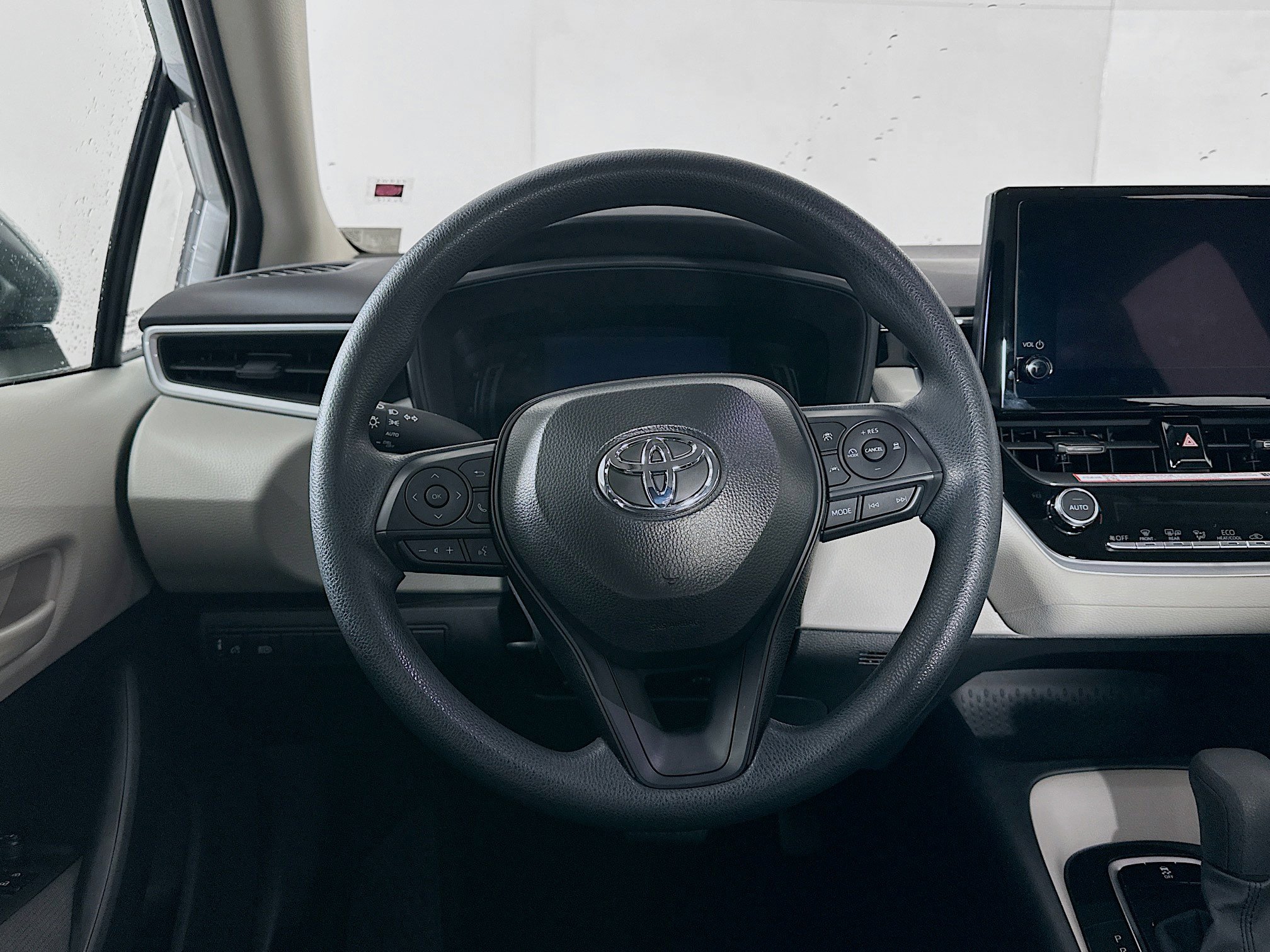 Used 2026 Toyota Corolla LE image 18