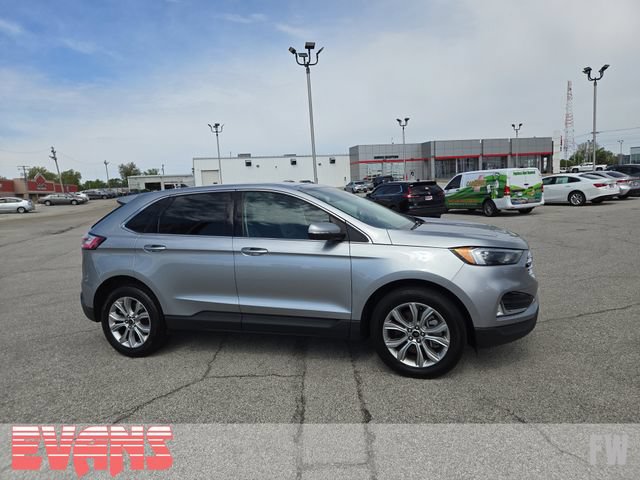 Used 2024 Ford Edge Titanium AWD/4WD image 2