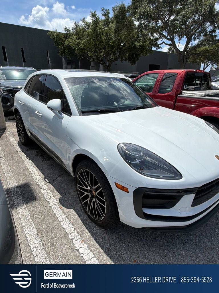 Used 2022 Porsche Macan AWD/4WD video 1