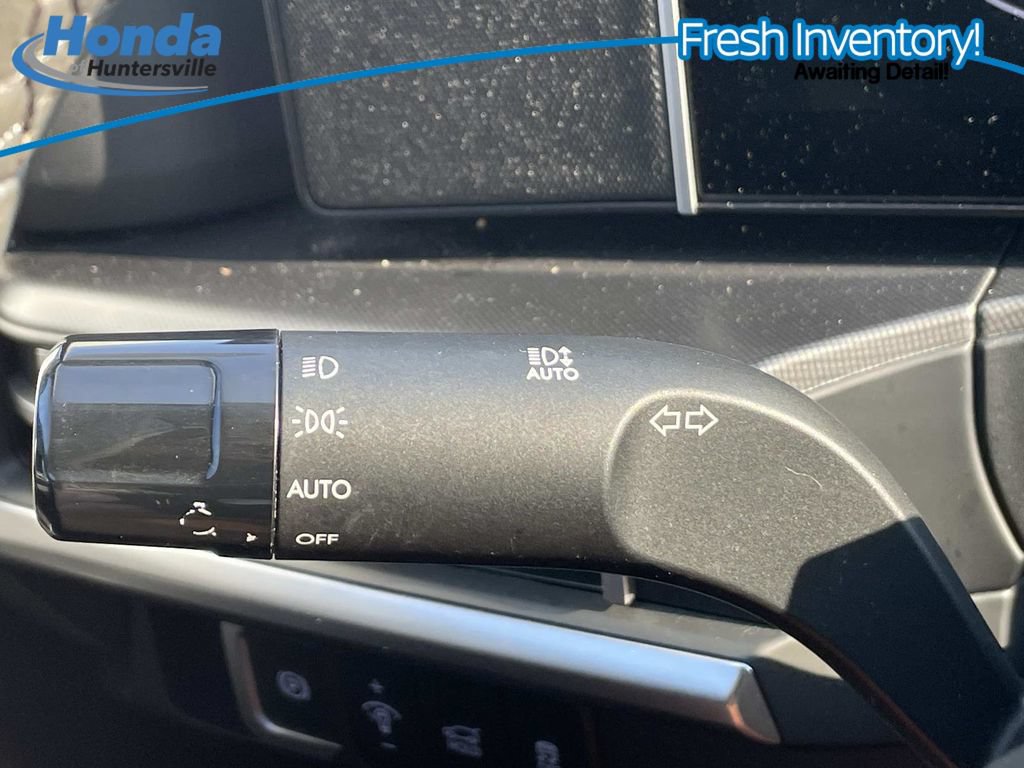 Used 2025 Hyundai Santa Fe SEL FWD image 31
