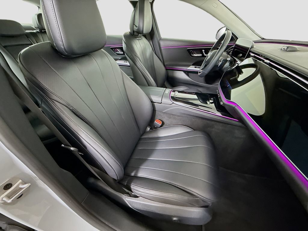 Used 2024 Mercedes-Benz E 350 4MATIC Sedan w/ MBUS Superscreen Package image 29