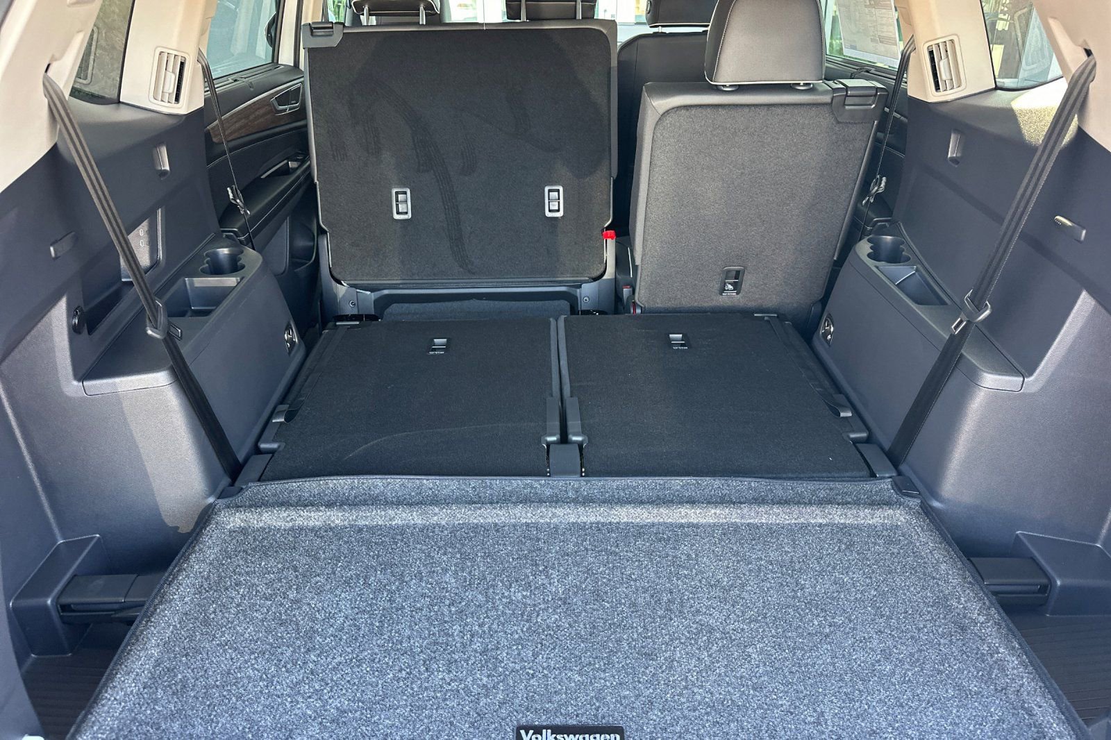 New 2026 Volkswagen Atlas SEL Premium R-Line image 14